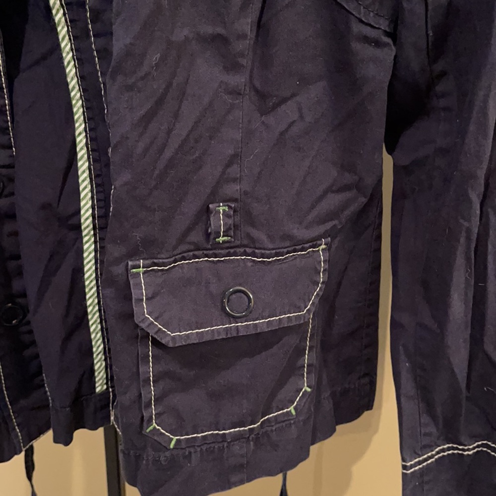 Light weight jacket - Picture 3 of 5
